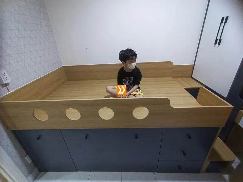 Phòng ngủ với hệ giường tủ bàn kết hợp nhà chị Hà - Ảnh 15