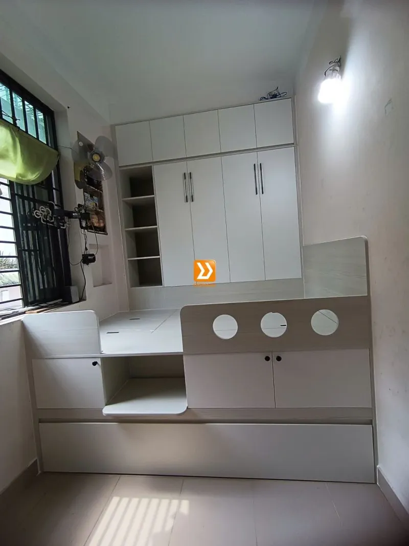 Phòng ngủ cho bé với hệ giường tủ bàn kết hợp nhà chị Jia Fong - Ảnh 6