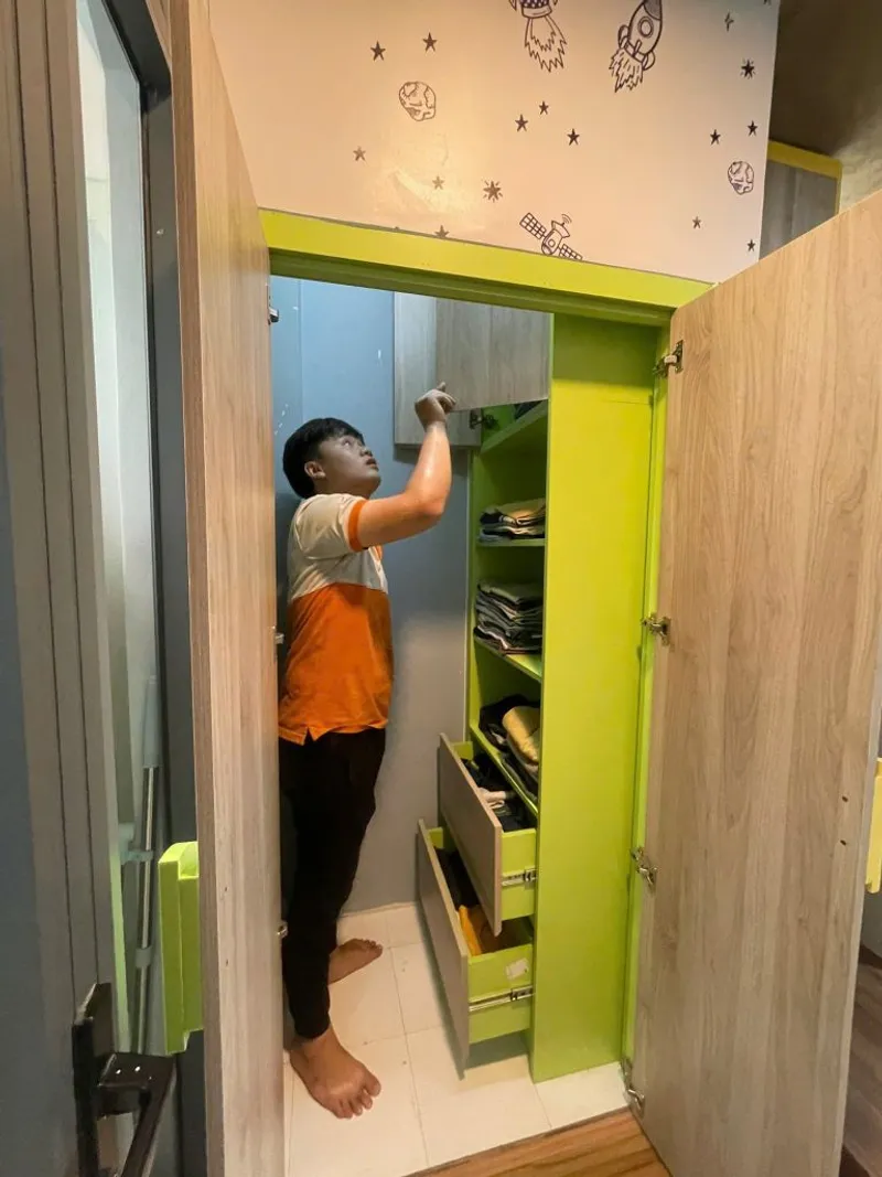 Phòng ngủ giường tầng cho 2 bé trai nhà chị Perong Trang - Ảnh 12