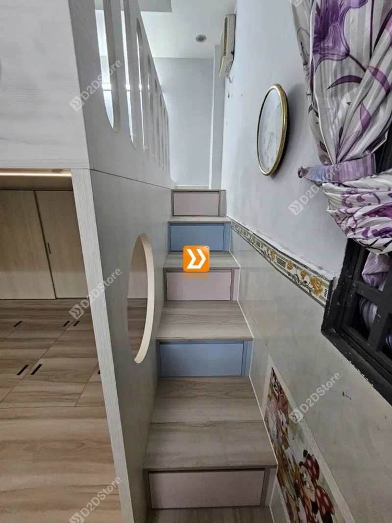 Phòng ngủ giường tầng cho bố mẹ và 1 bé trai 1 bé gái nhà chị Sammy Hua - Ảnh 14